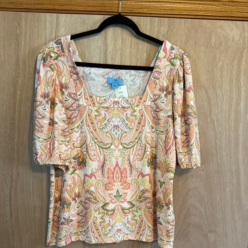 CeCe Orange and Red Puff Sleeve Fitted Blouse